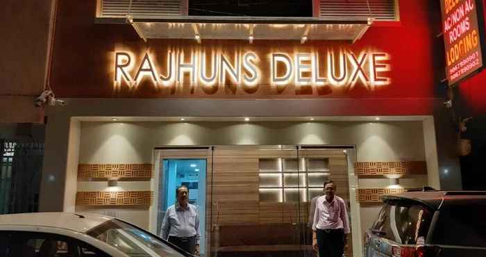 Others Rajhuns Deluxe Lodging