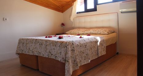 Others 2 Moonhouse Apartments