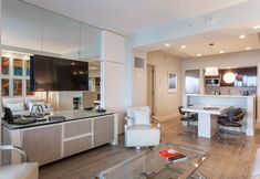 Others 7 Luxury Condo on the Beach