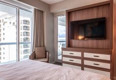 Others 5 Oceanview Condo in Central Beach