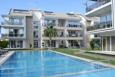 Lainnya Elegant Pool View Duplex Apartment