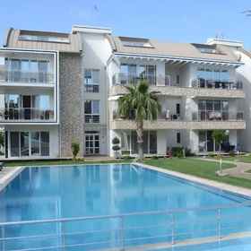Primary image 1 Elegant Pool View Duplex Apartment, 马纳夫加特区 公寓