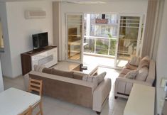 Lainnya 7 Elegant Pool View Duplex Apartment