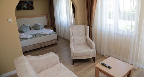 Others 2 Merveille Hotel