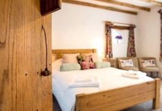 Others 3 Coombe Farm