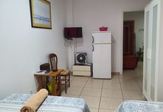 Others 6 Doramas Private Rooms Shared Toilet