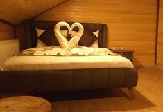 Others 6 Dilek Suit & Cafe