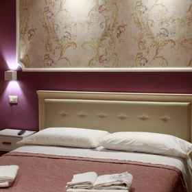 Room 1 B&B Fiorentino, Isca sullo Ionio Hotels