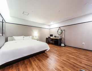 Lainnya 2 Browndot Hotel - Gold