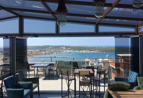 Khác Seraysen Apart