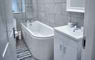 Others 6 The Townhouse Simple2let Serviced Apart