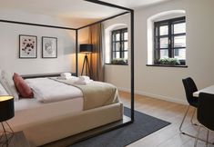 อื่นๆ 3 Pension Kristian