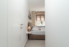 Others 3 Studios Kadena