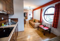 其他 7 Sun & Snow Centrum Piłsudskiego