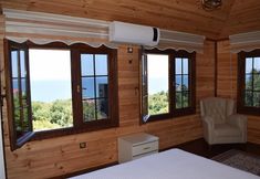 Others 6 Zahi Bungalov