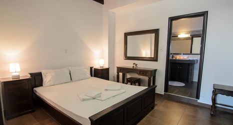 Lainnya 2 Traditional Apartments Madares