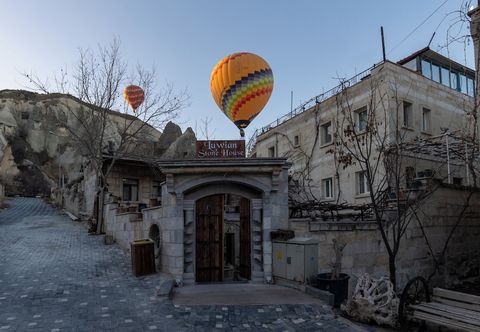 Khác Luwian Stone House