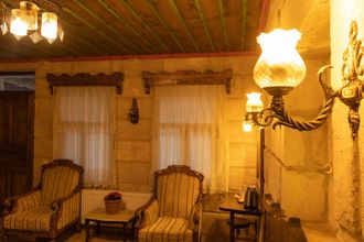 Khác 4 Luwian Stone House