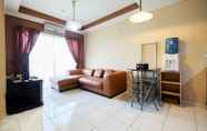 Lainnya 5 Modern 2BR at City Home Apartment with Sofa Bed near MOI