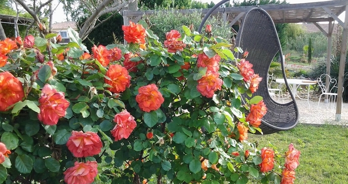 Lainnya Aux Roses de l'Etang