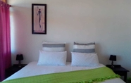 Others 3 Oudtshoorn Homestay Accommodation