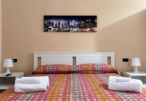 Others B&B Metropolitan RC