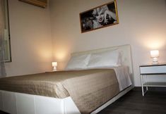 Others 6 B&B Metropolitan RC