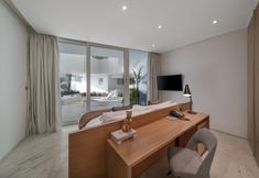 기타 5 FIVE Jumeirah Village Dubai