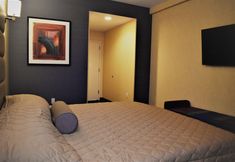 その他 7 7 Days Hotel Bronx