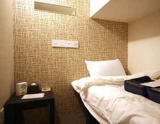 Lainnya 2 Hotel Cabin Style – Caters to Men