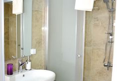 Others 2 Palmera Old City