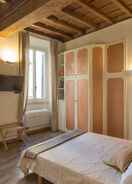 Bilik Rental In Rome Leutari Suite