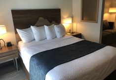 Others 4 Kodiak Compass Suites