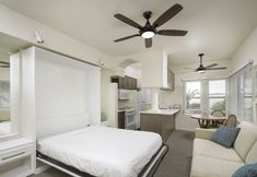 其他 4 WCH at Wave Crest Resort