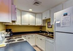 Others 6 1123-beach-walker