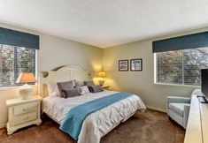 Others 7 2072 Beachwood Villa