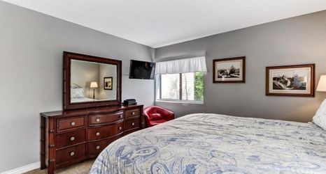 Khác 2 2126 Beachwood