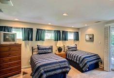 Others 7 17-beach-walker-road