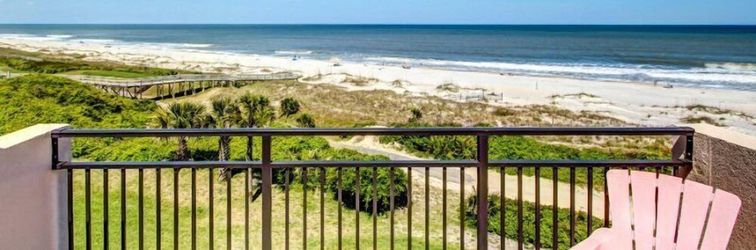 Others 1196-beach-walker