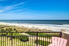 Others 1196-beach-walker