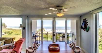 Others 4 1196-beach-walker