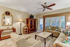 Others 2515 Tennis Villa King Suite