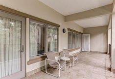 Others 2 2515 Tennis Villa King Suite