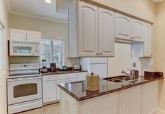 Others 6 2515 Tennis Villa King Suite