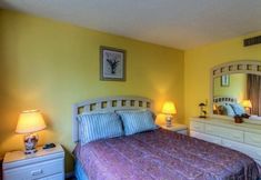 Others 4 1145-beach-walker