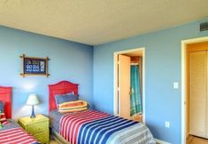 Others 5 1145-beach-walker