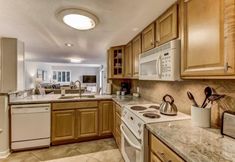 Others 7 2065 Beachwood