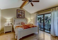 Others 4 3006-club-villas