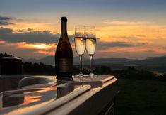 Others 2 Super King Lodge-sleeps 2-hottub-sea View