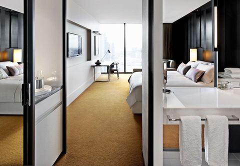 Lainnya Crown Metropol